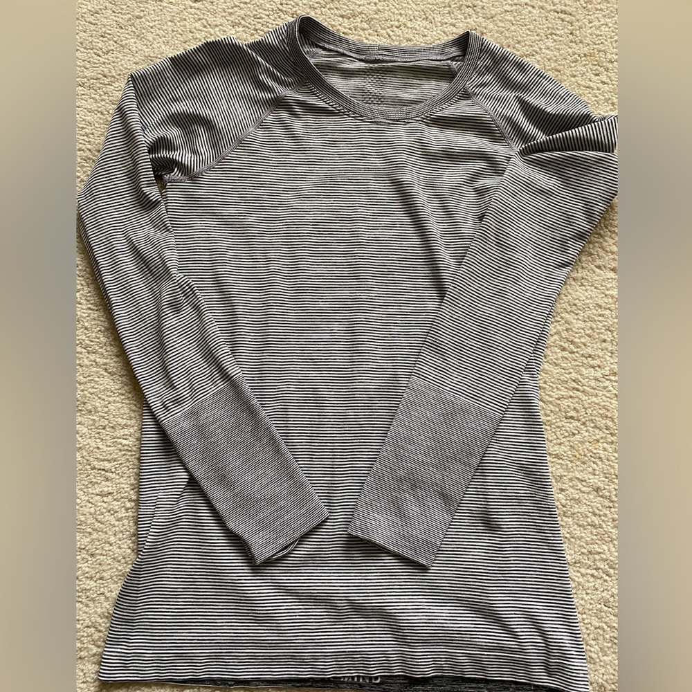 Womens Athleta top